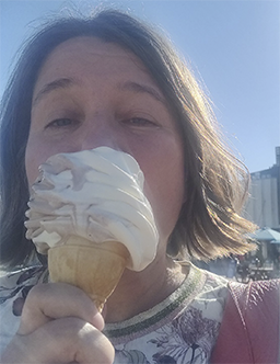 Tiina Lapvetel&auml;inen yksik&ouml;njohtaja kemiallisen elintarviketurvallisuuden yksik&ouml;ss&auml;.